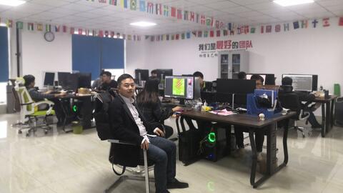 公司可接業(yè)務(wù):軟件開(kāi)發(fā)!網(wǎng)站建設(shè)!平臺(tái)搭建!熱門(mén)風(fēng)口項(xiàng)目對(duì)接!:短視頻點(diǎn)贊系統(tǒng)!助貸系統(tǒng)!終端店排隊(duì)免單系統(tǒng)!真實(shí)活粉漲粉對(duì)接!粉絲真實(shí)活粉對(duì)接:全部是真人